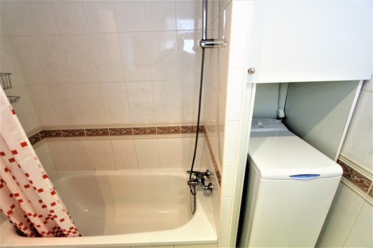 Apartamentos Los Cisnes - 2º Linea De Playa - Perfecta Ubicacion Benalmadena Bagian luar foto