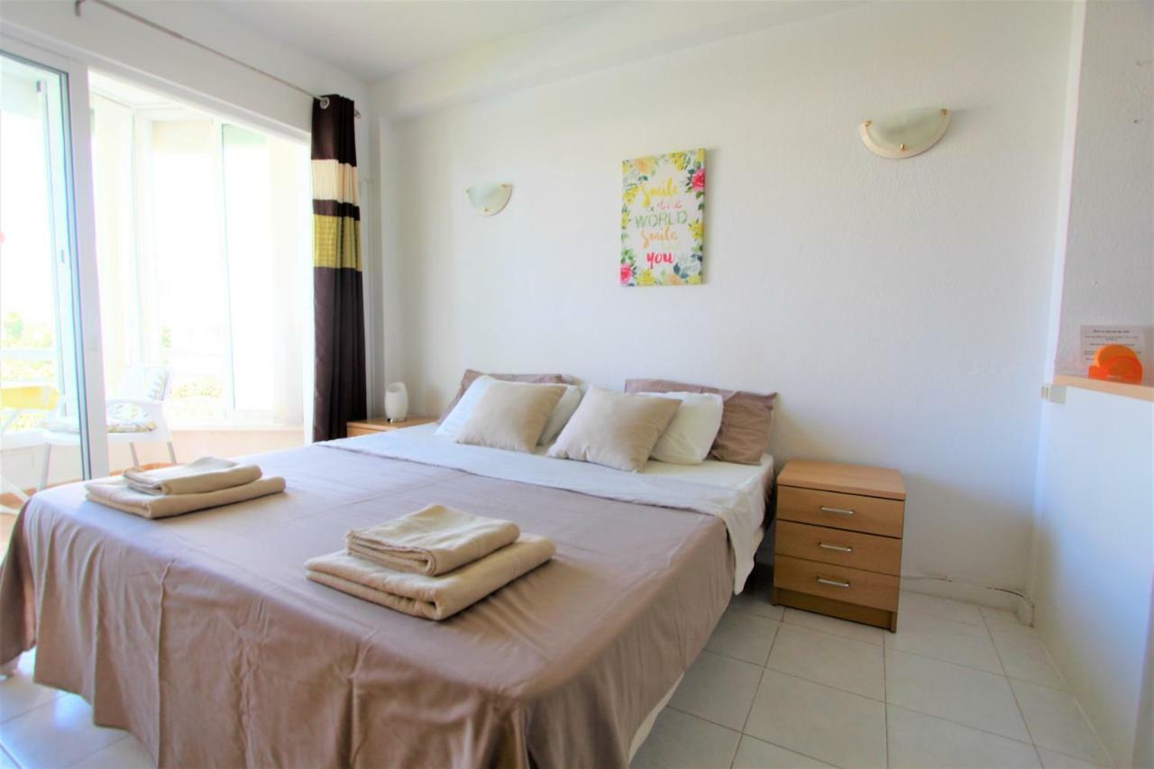 Apartamentos Los Cisnes - 2º Linea De Playa - Perfecta Ubicacion Benalmadena Bagian luar foto