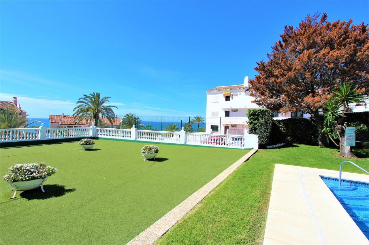 Apartamentos Los Cisnes - 2º Linea De Playa - Perfecta Ubicacion Benalmadena Bagian luar foto